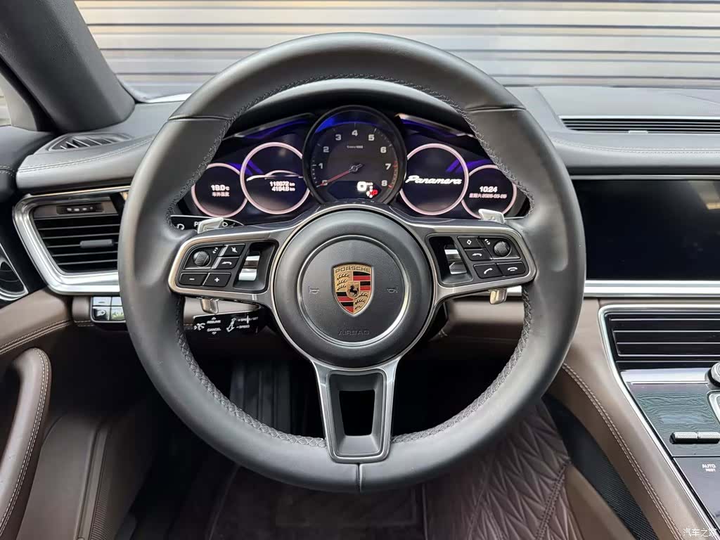 Porsche Panamera, 2018 4