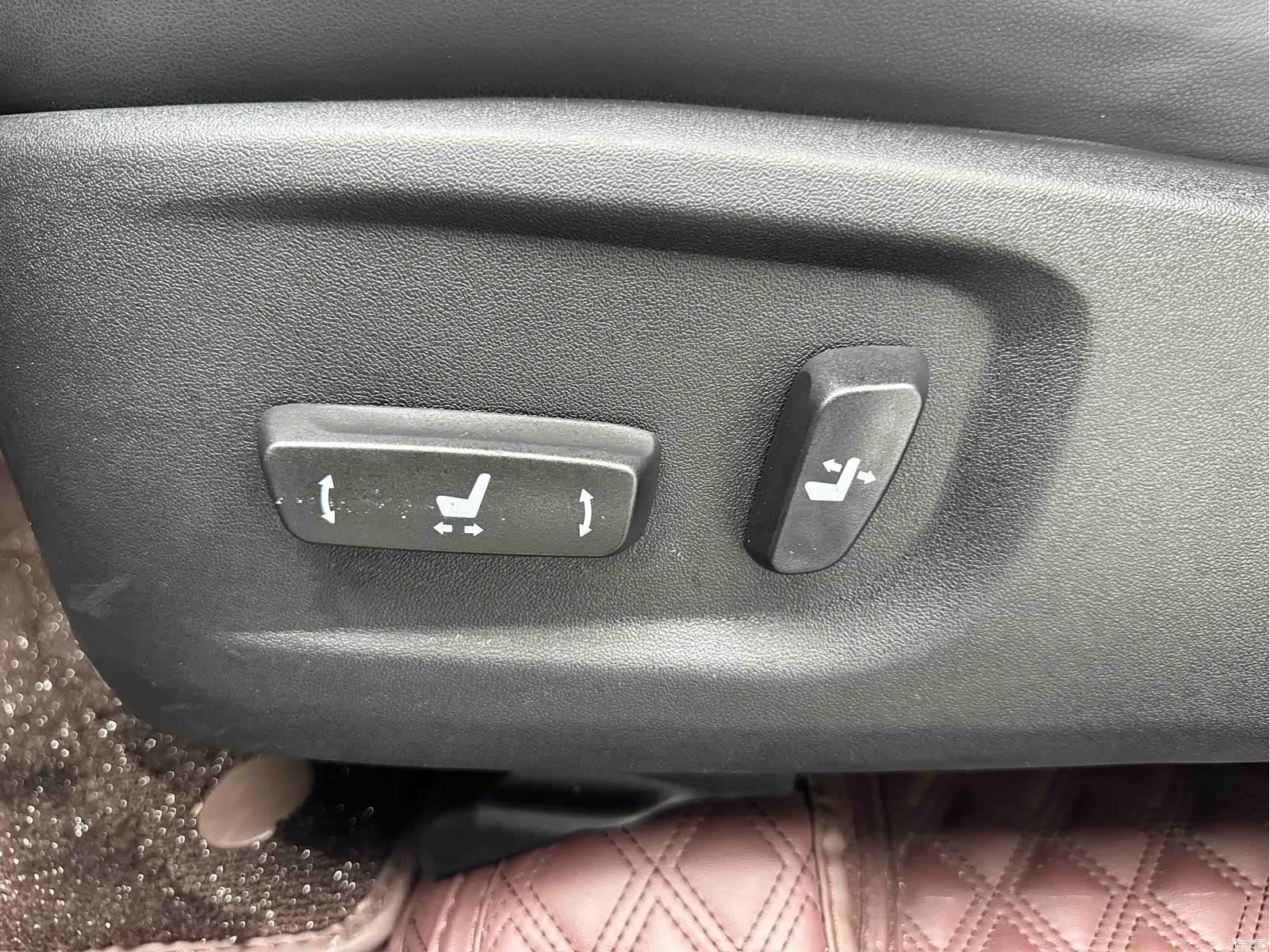 Lexus NX, 2020 11
