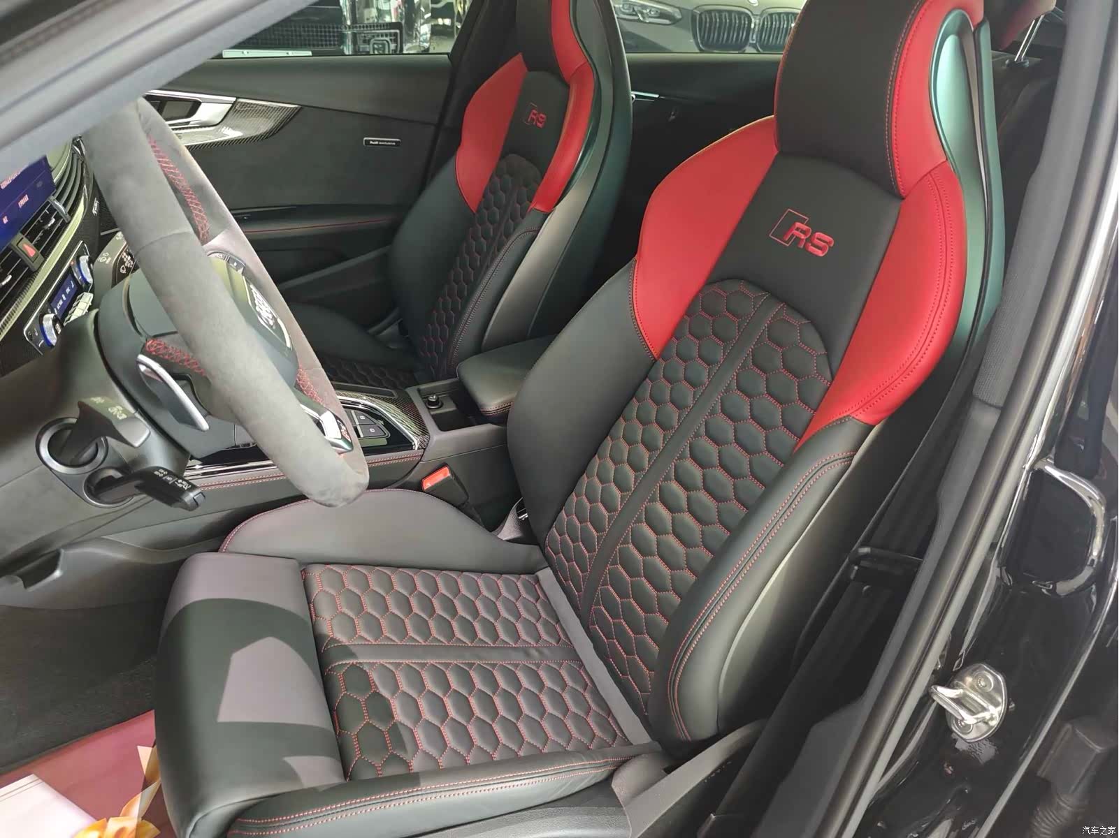 Audi RS4, 2024 все фото