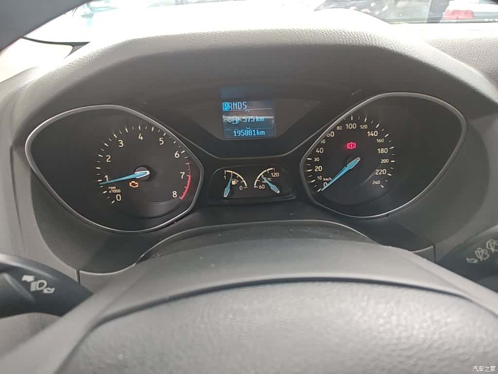 Ford Focus, 2015 12