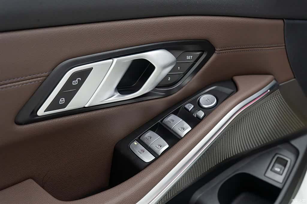 BMW 3 Series, 2025 15