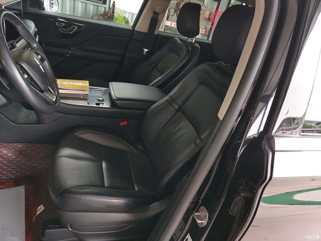 Lincoln Aviator, 2022 15