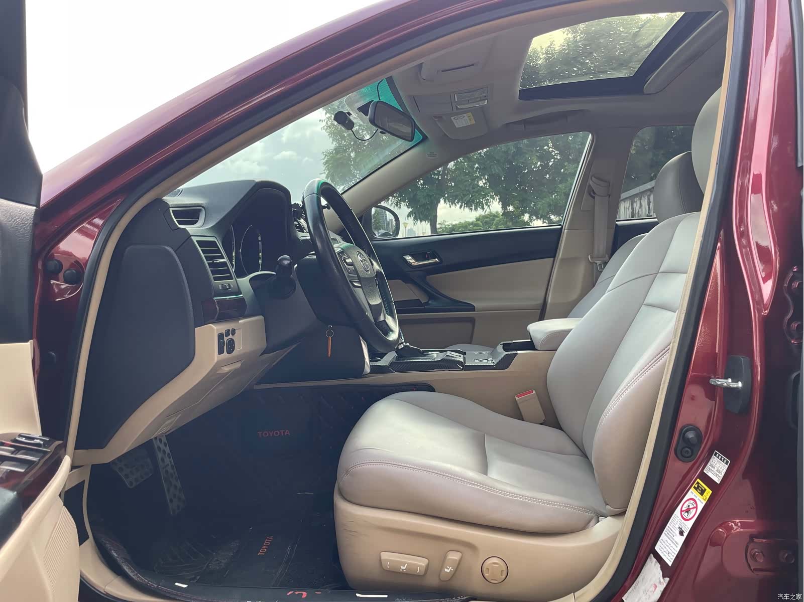Toyota 2.5V, 2011 12