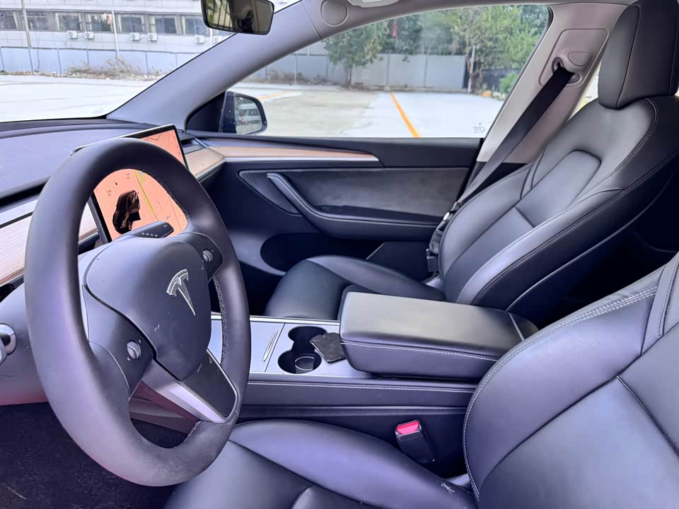Tesla Model Y Tesla Model Y