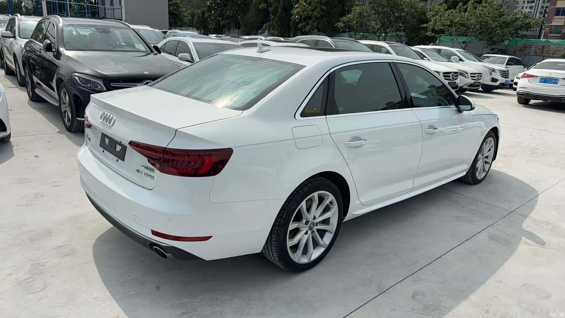 Audi A4L, 2018 6