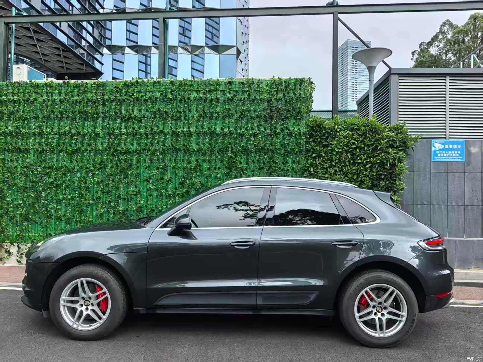 Porsche Macan, 2019 все фото