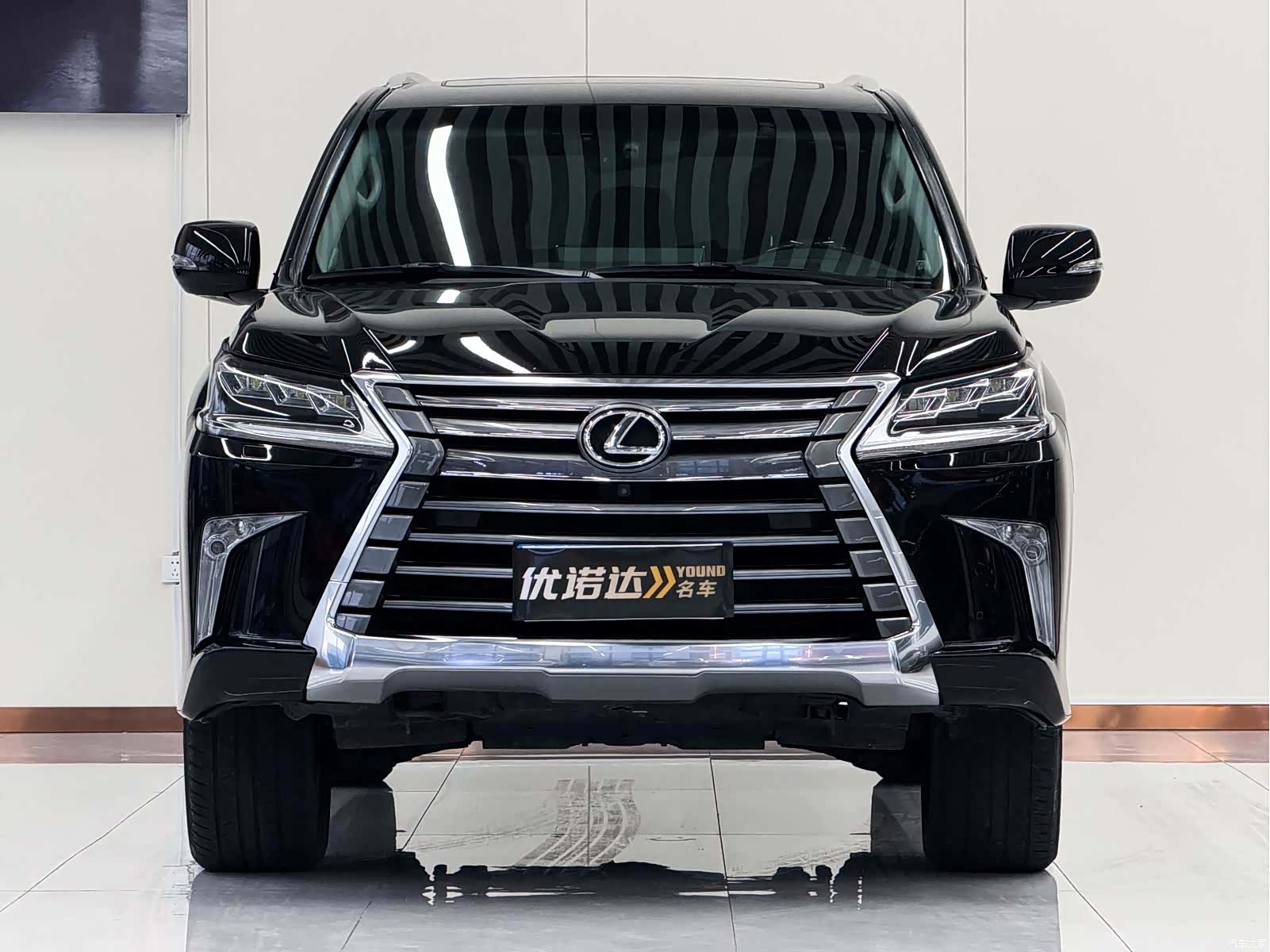 Lexus LX, 2019 2