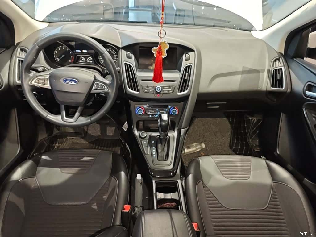 Ford Focus, 2016 10