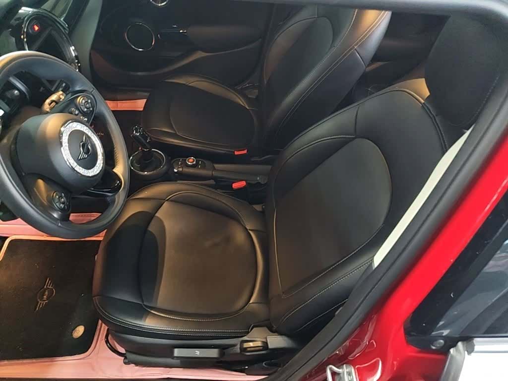 Mini ONE, 2021 15