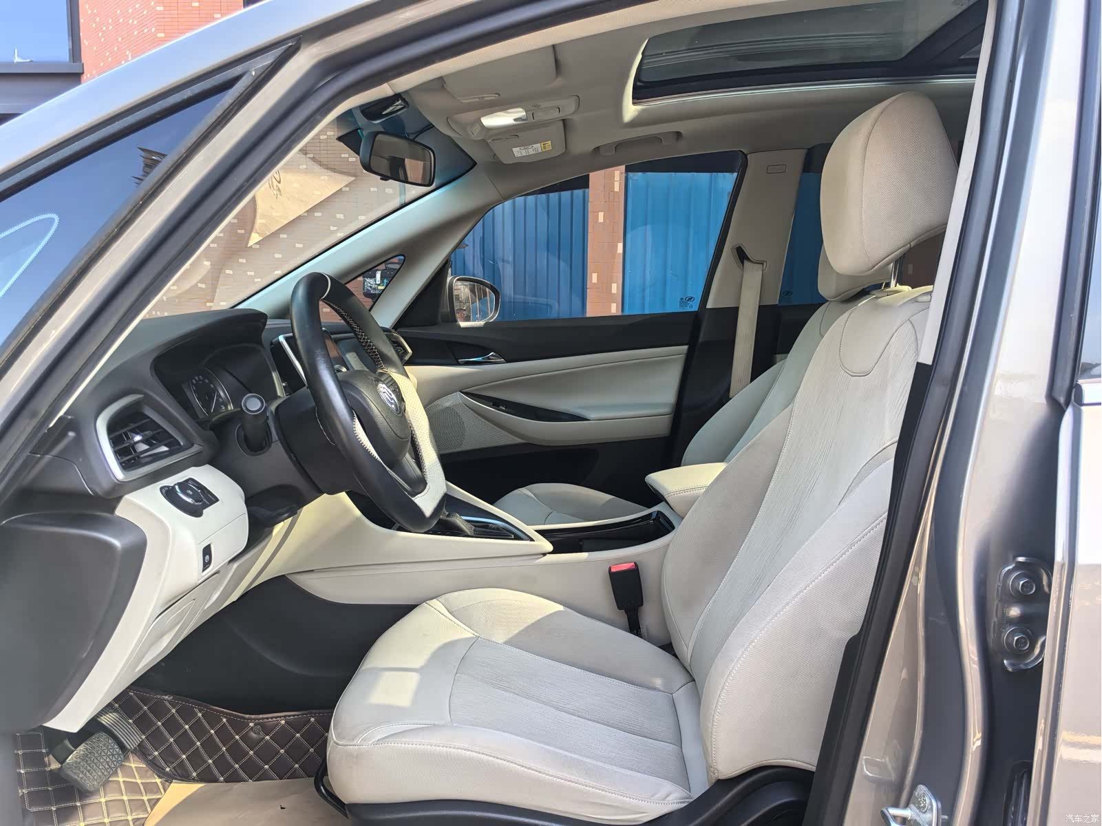 Buick GL6, 2018 11
