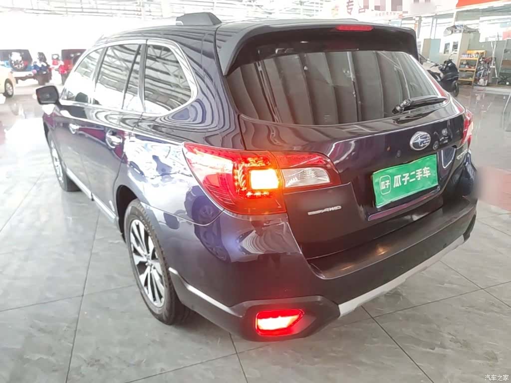 Subaru Outback, 2017 все фото
