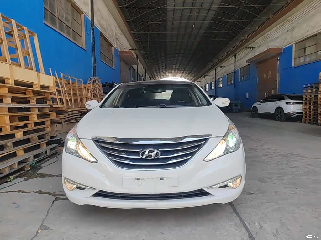 Hyundai Sonata, 2014 3
