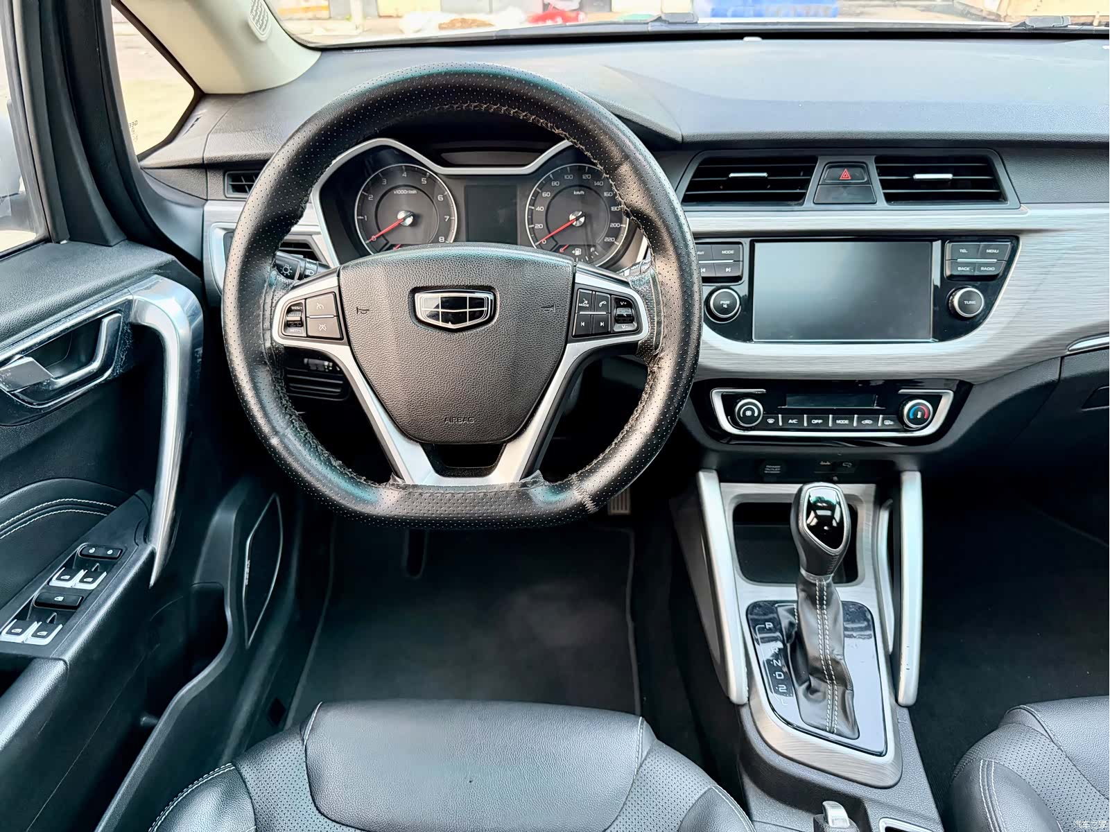 Geely X3, 2018 9