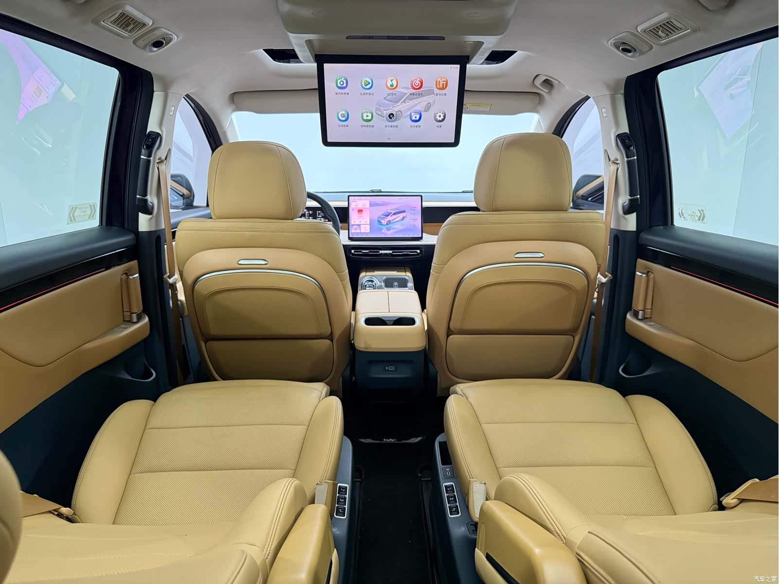 Trumpchi E8, 2024 17