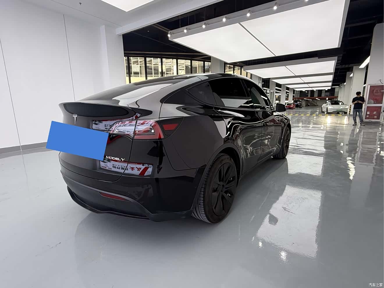 Tesla Model Y, 2023 13