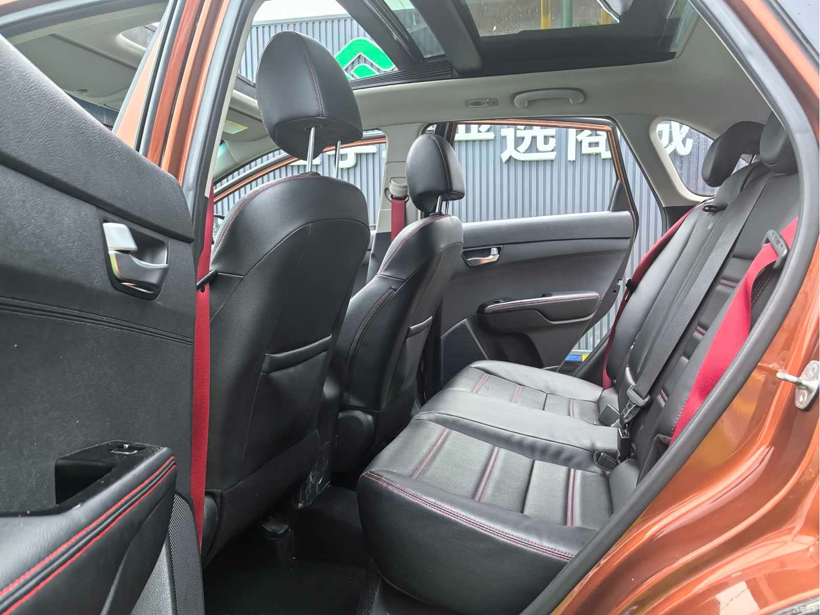 Kia KX3, 2016 4