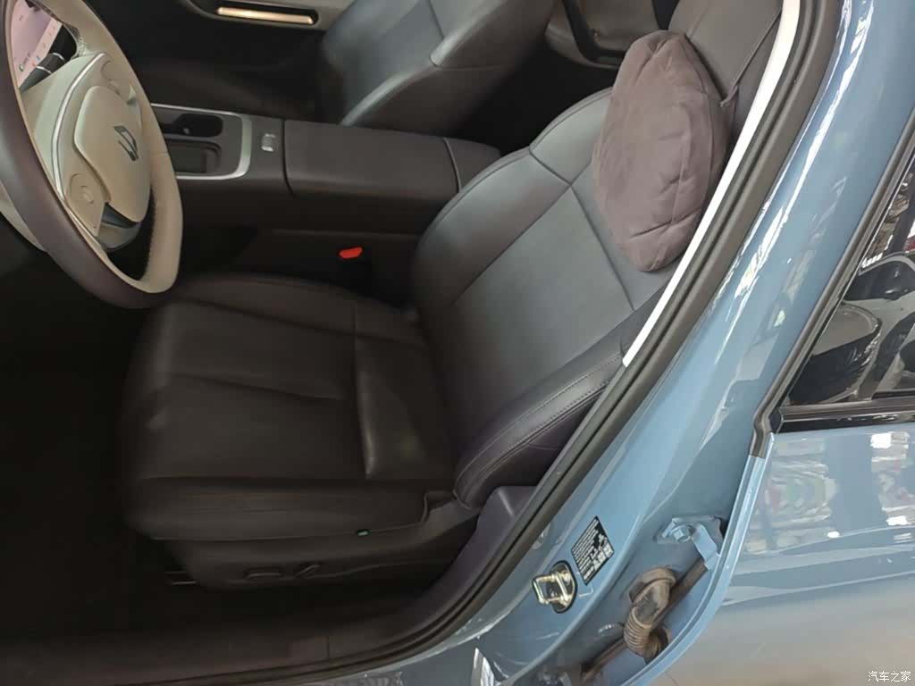 Leapmotor B01, 2025 15