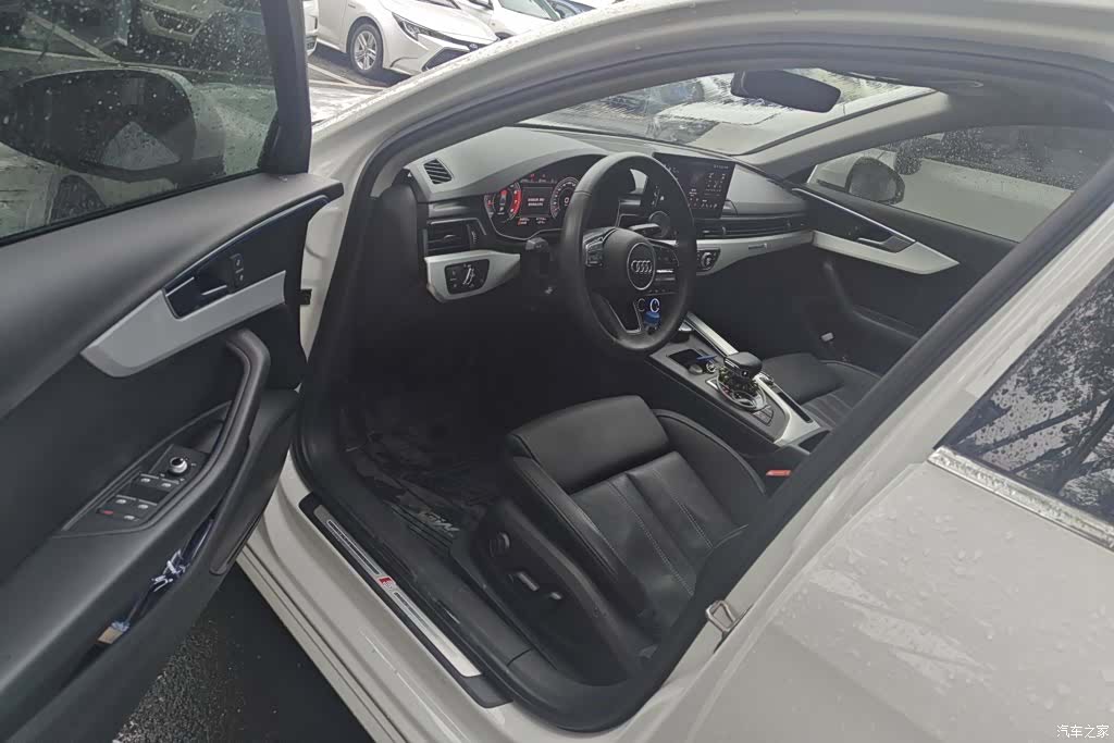 Audi A4L, 2020 9