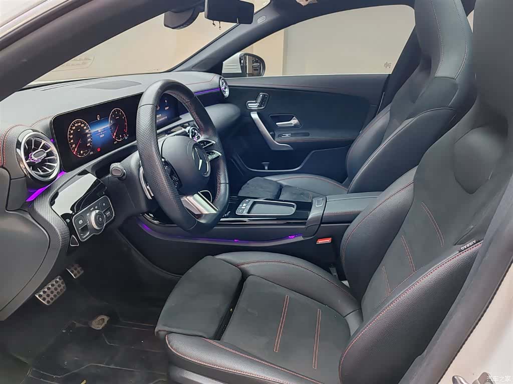 Mercedes-Benz CLA, 2025 8