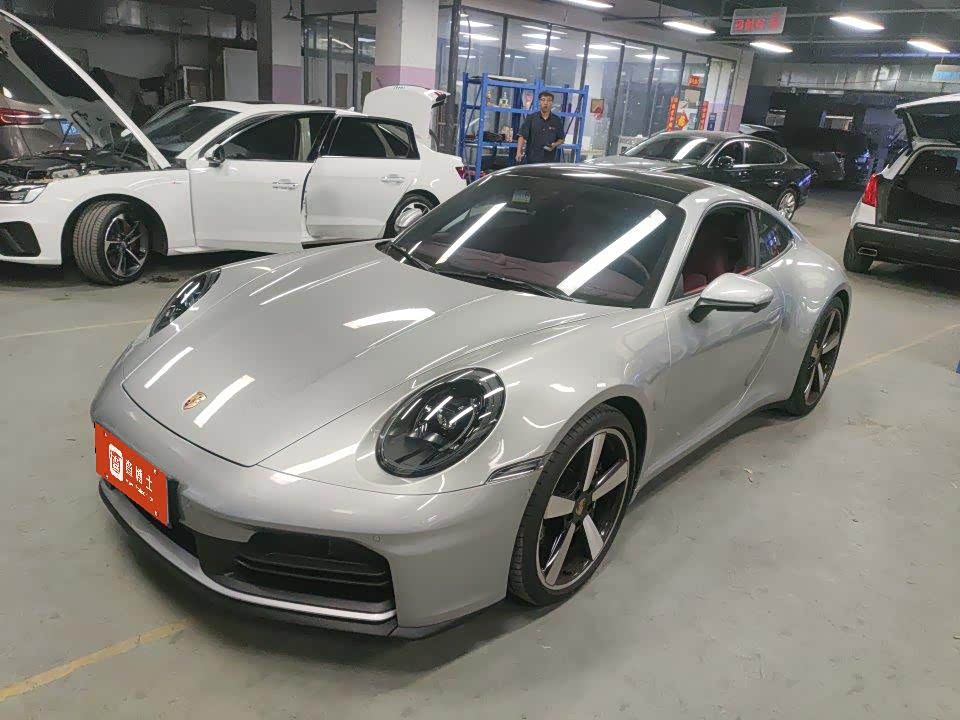Porsche 911