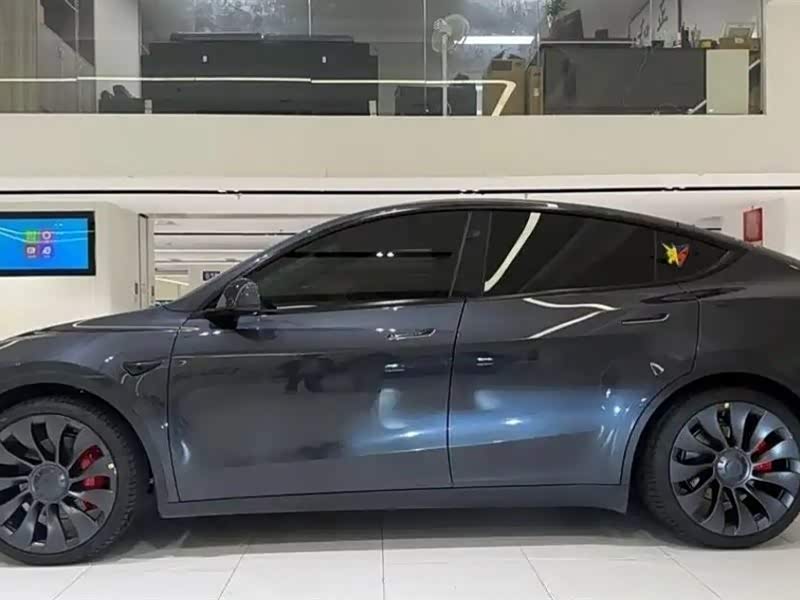 Tesla Model Y Tesla Model Y
