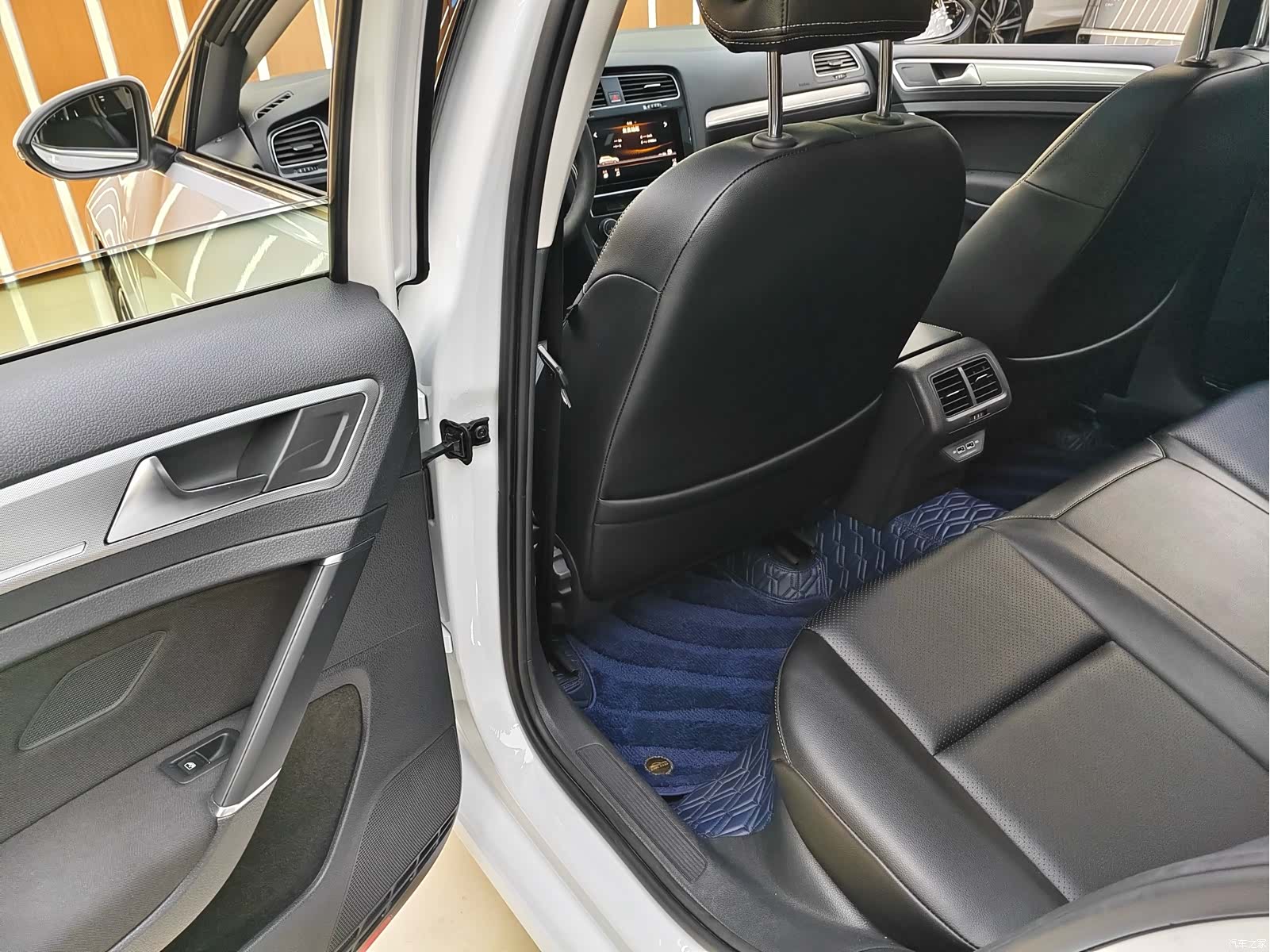 Volkswagen Golf, 2020 12