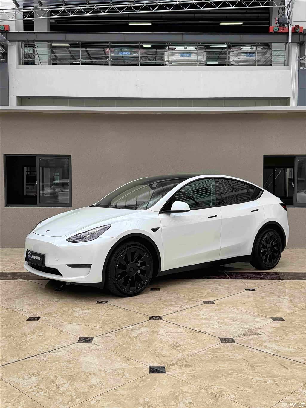 Tesla Model Y, 2021 1