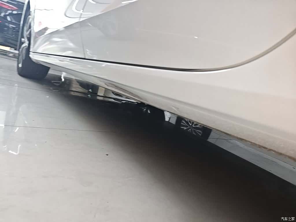 Geely Emgrand, 2022 22