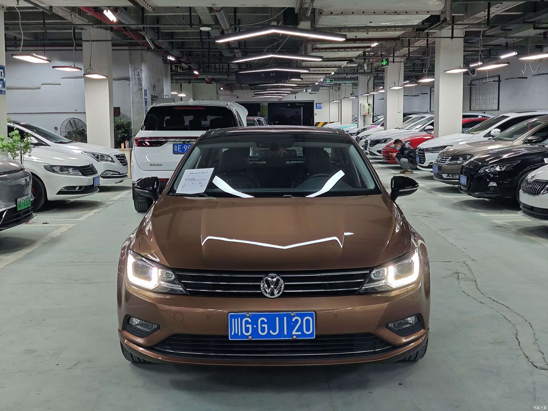 Volkswagen Lamando, 2015 3