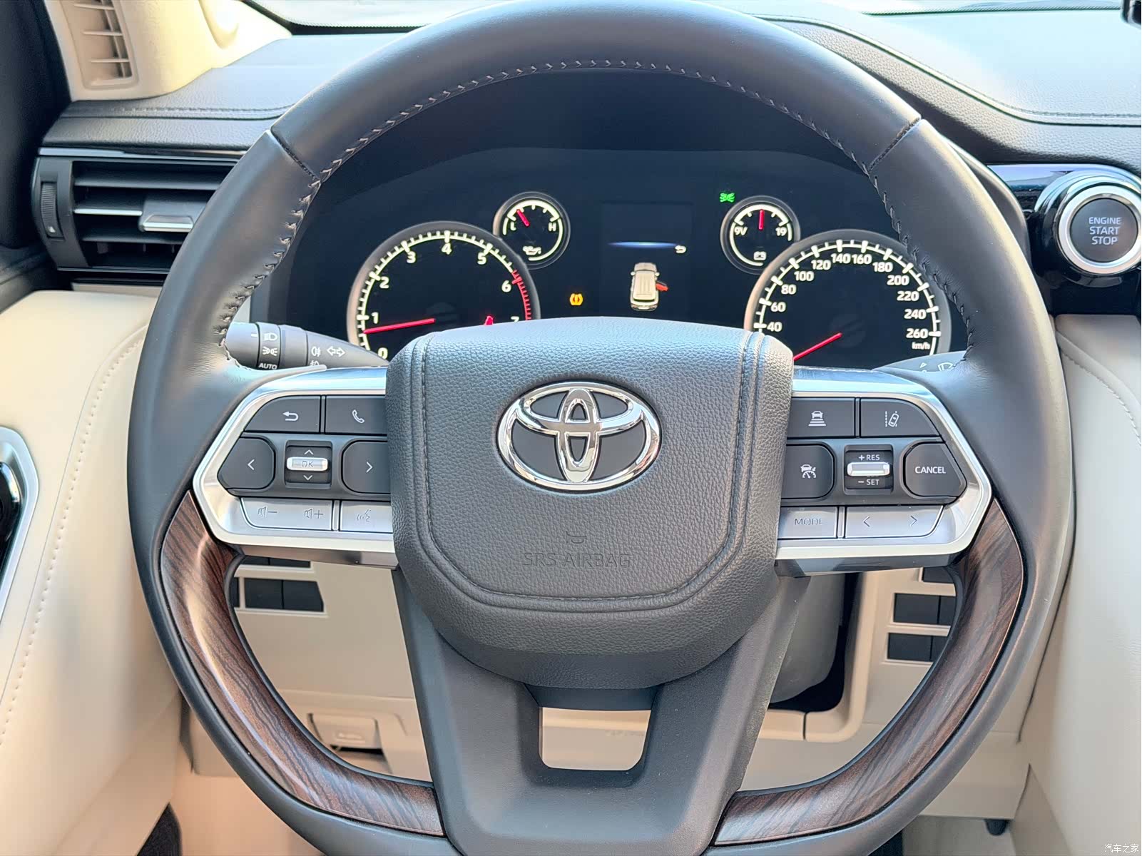 Toyota Land Cruiser, 2025 11