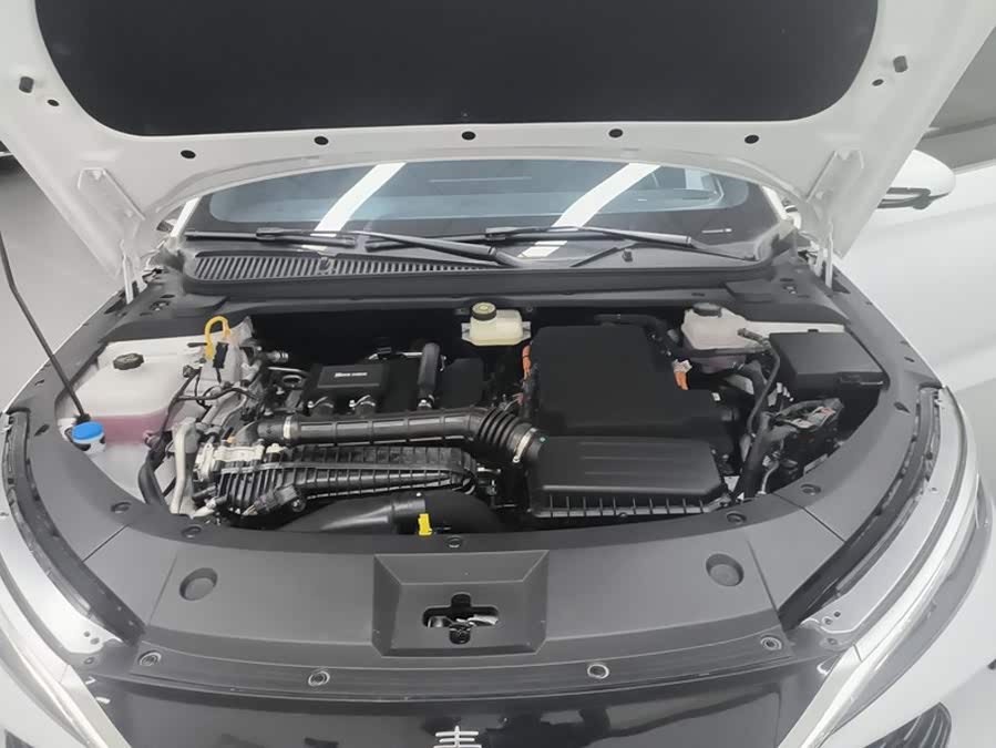 BYD Qin L 2025, фото 10