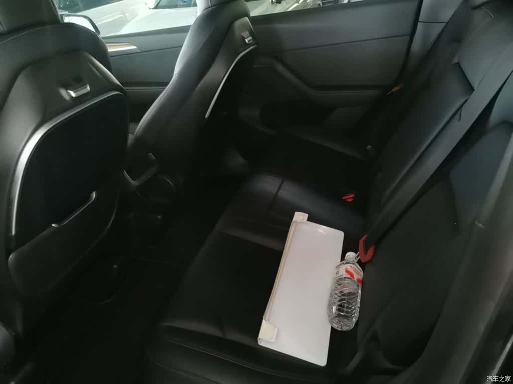 Tesla Model Y, 2021 17