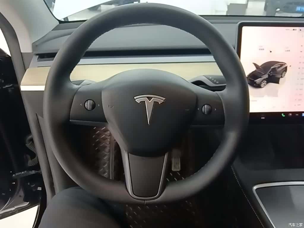 Tesla Model Y, 2023 11
