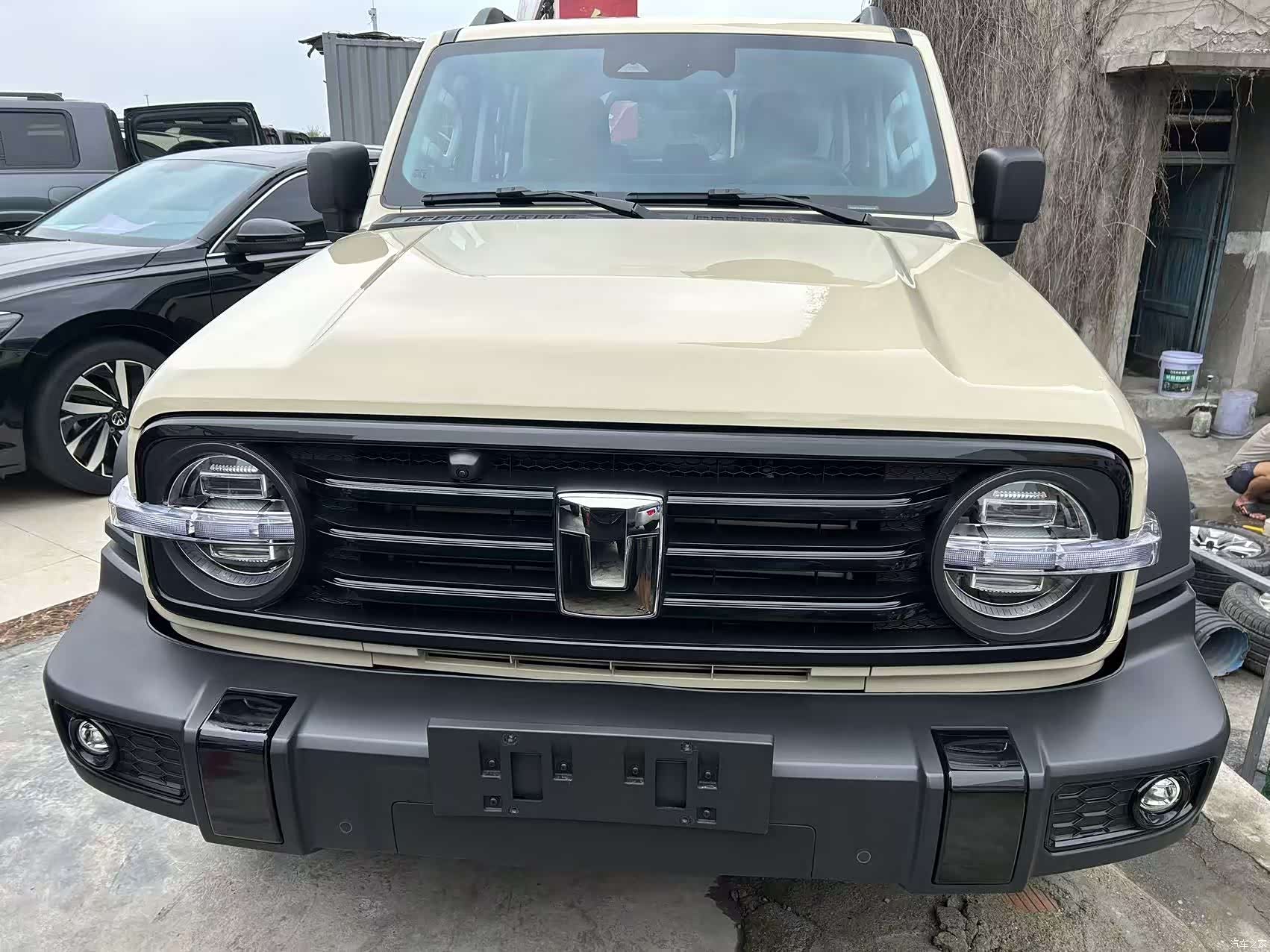 Tank 300