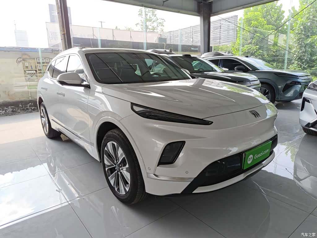 Buick E5, 2025 4