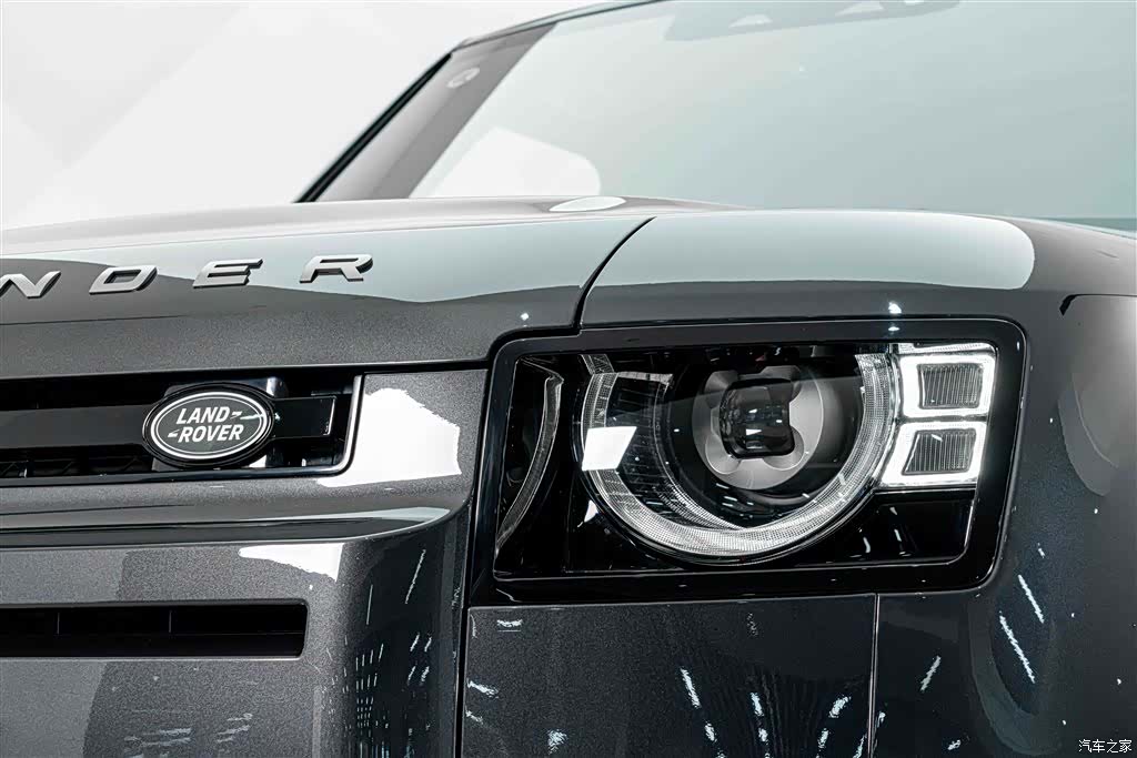 Land Rover Defender, 2025 все фото
