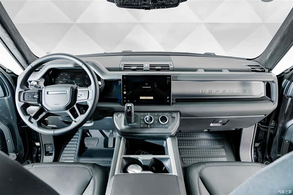 Land Rover Defender, 2025 13