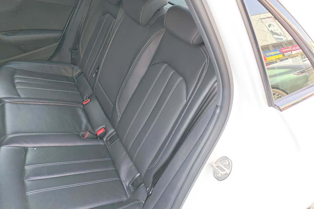 Audi A4L, 2023 11