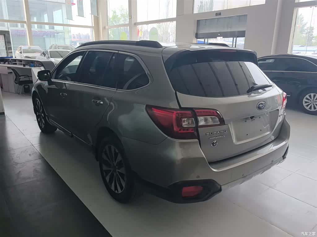 Subaru Outback, 2016 все фото