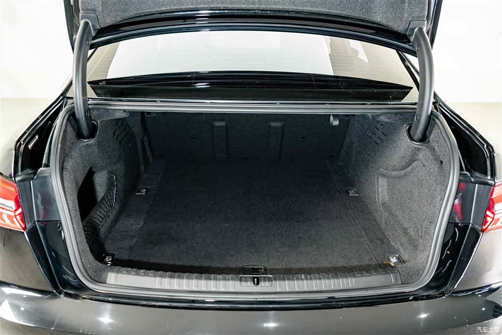 Audi A6L, 2023 23