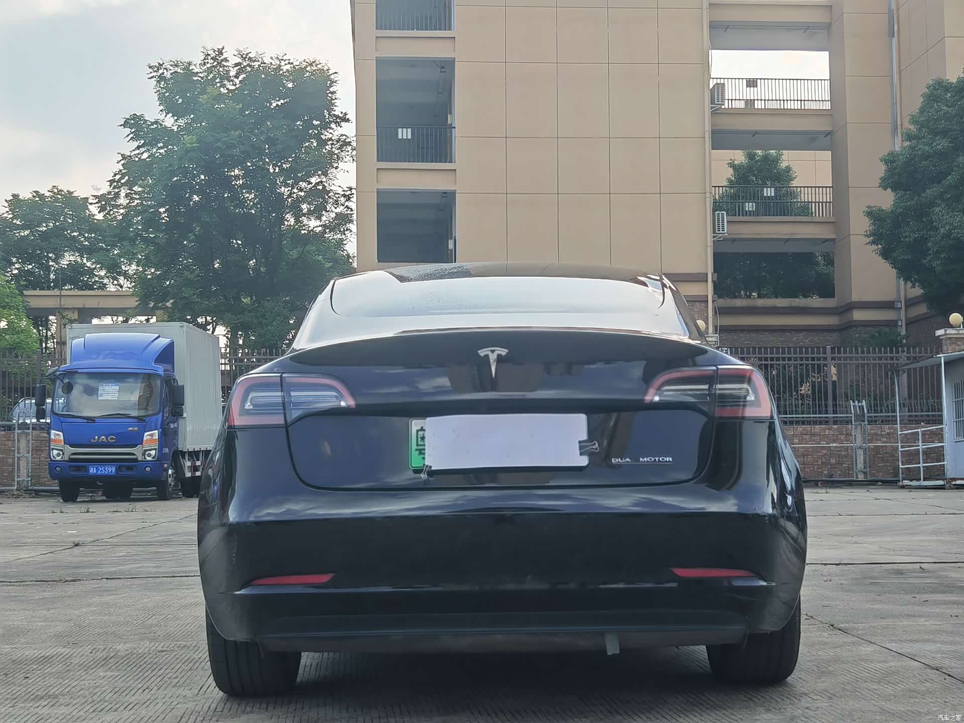 Tesla Model 3, 2021 все фото