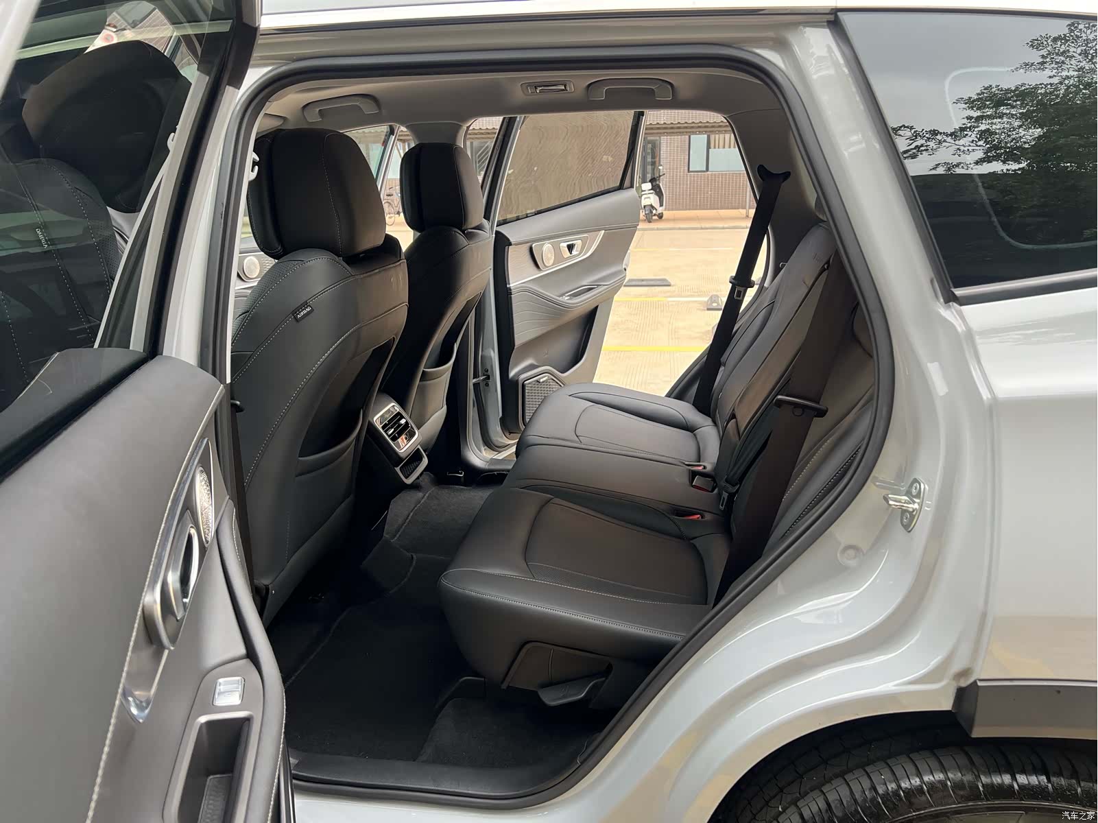 Chery Tiggo 8, 2023 7