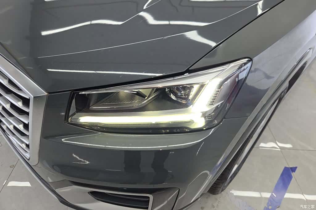 Audi Q2L, 2020 все фото