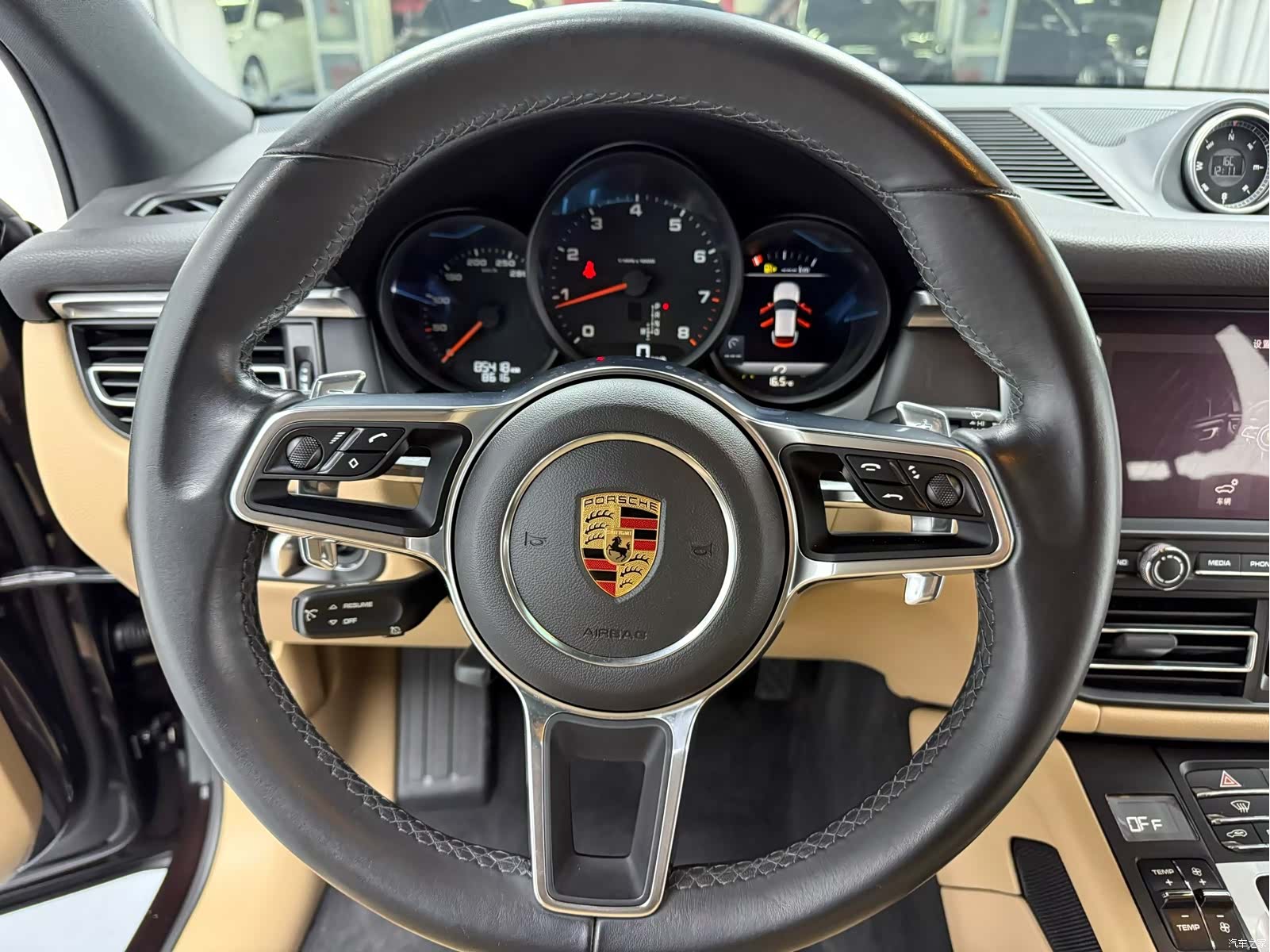 Porsche Macan, 2019 4