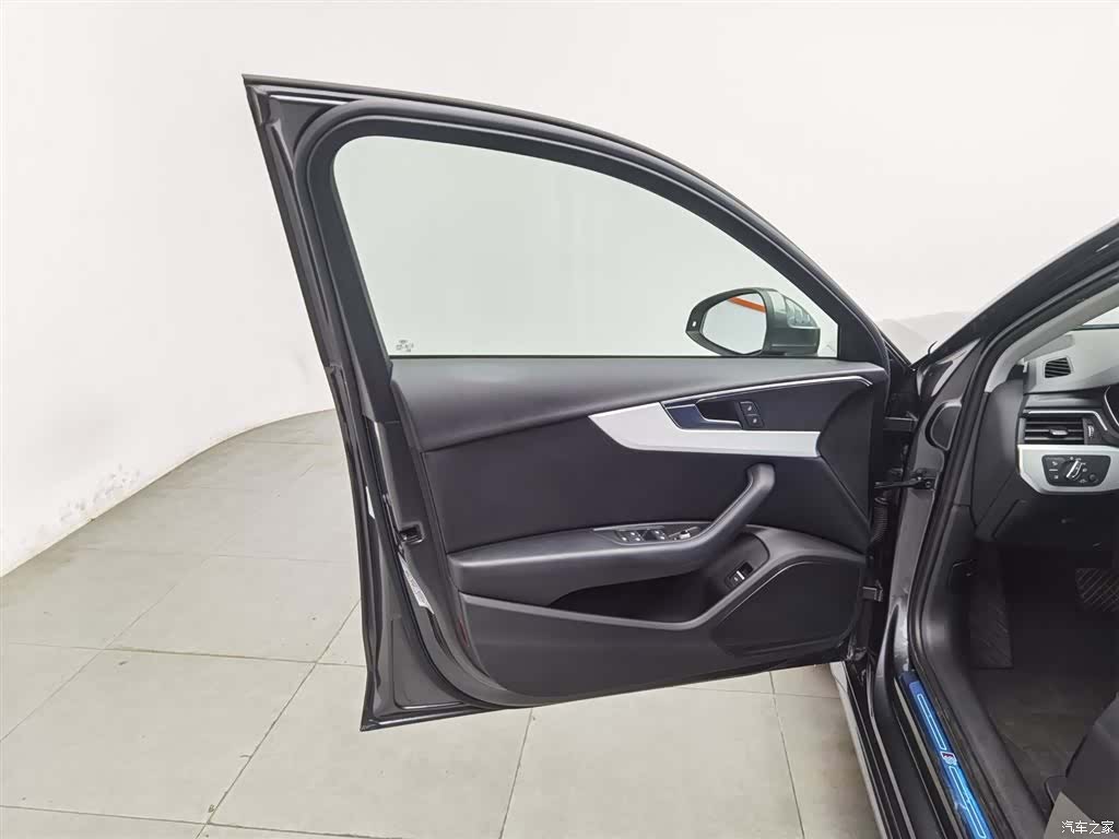 Audi A4L, 2020 8