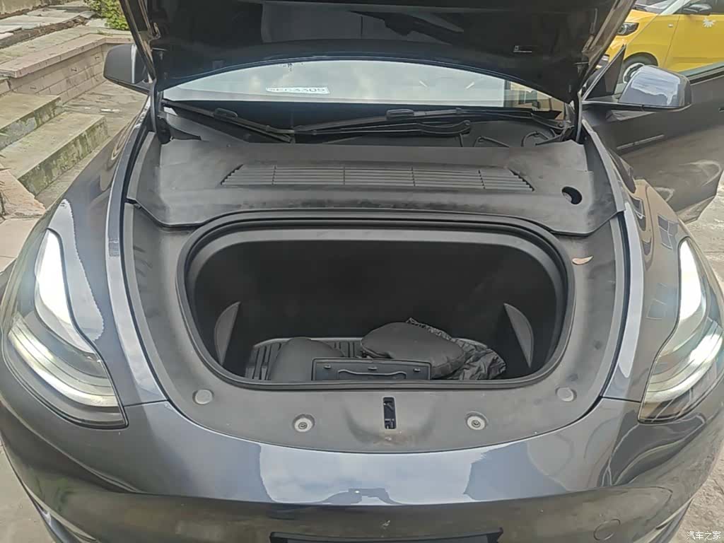 Tesla Model Y, 2021 20