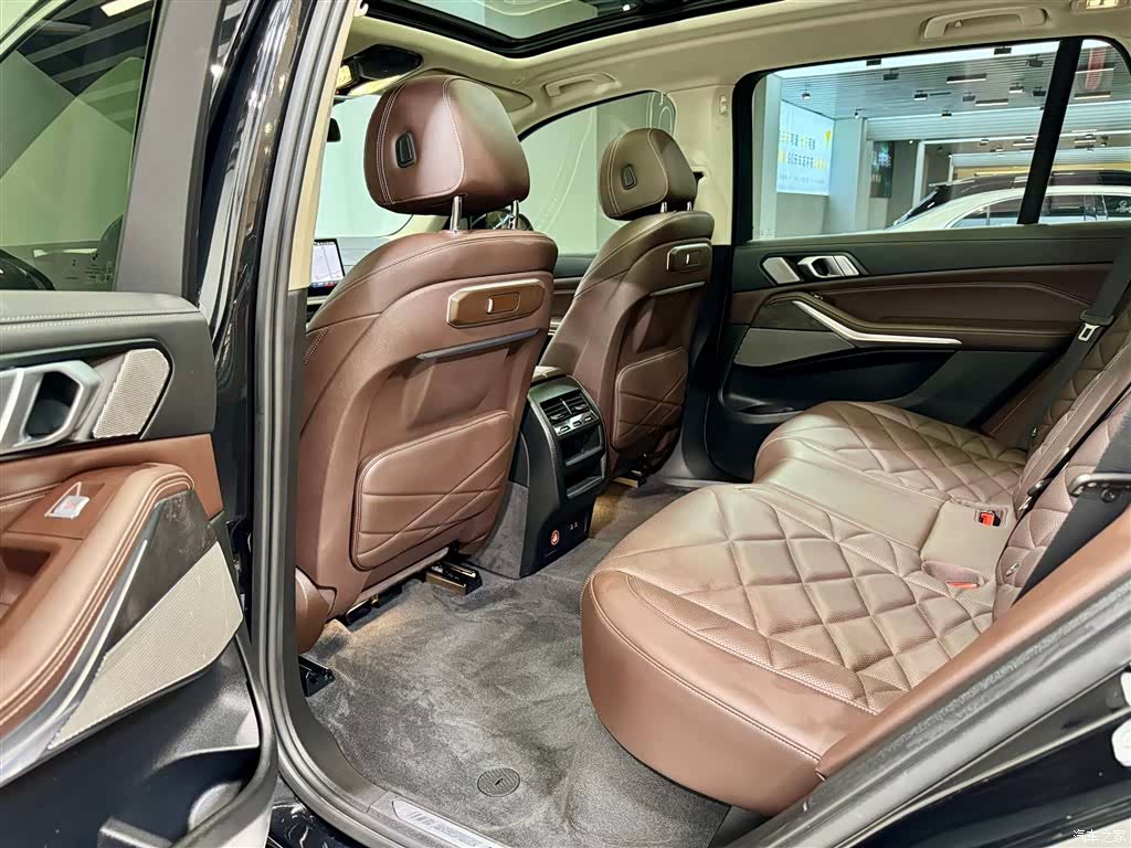 BMW X5, 2024 28