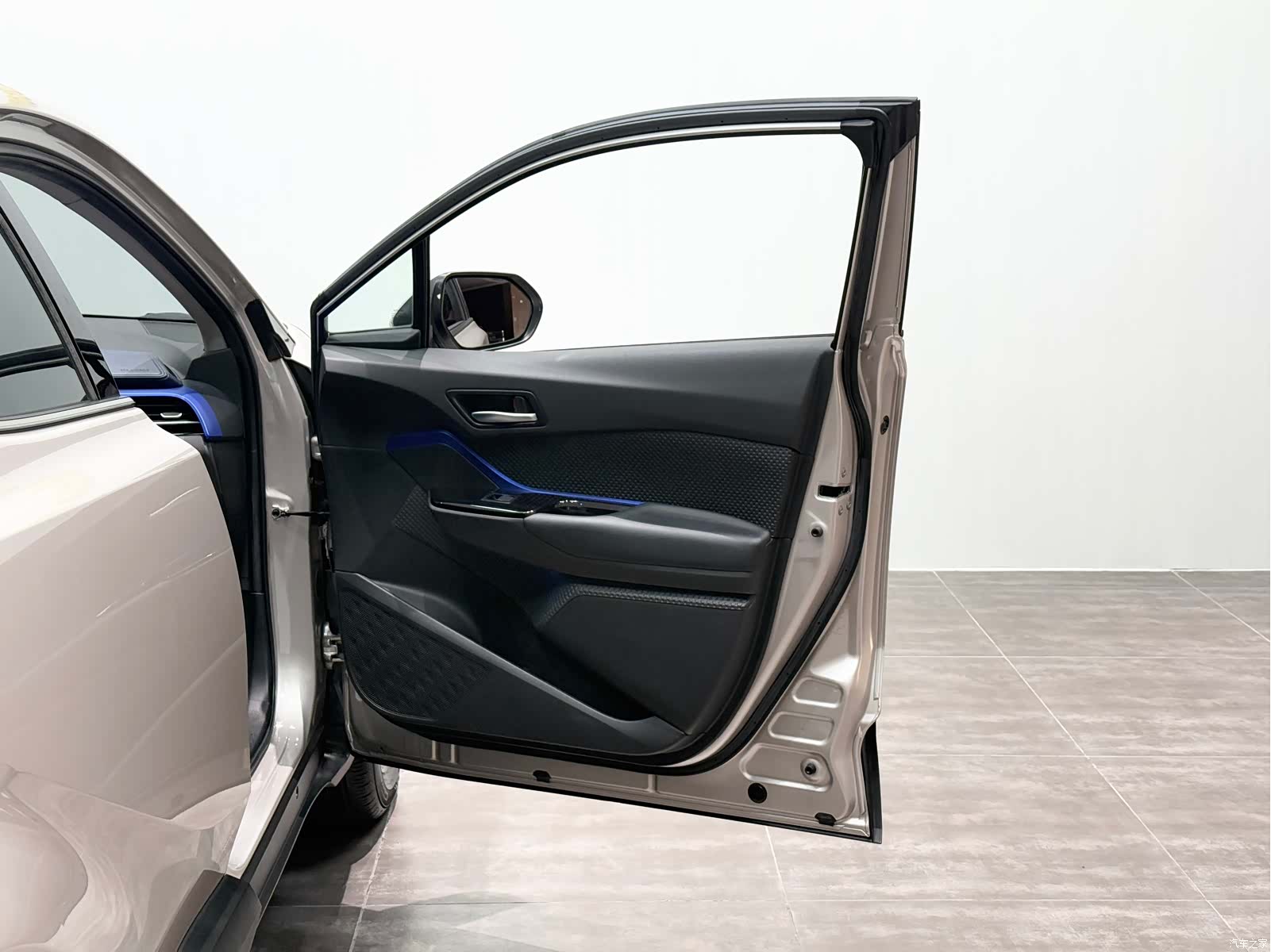 Toyota C-HR, 2021 21