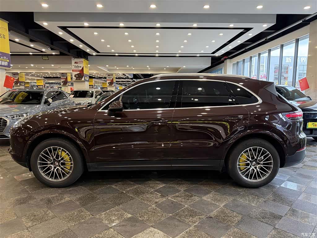 Porsche Cayenne, 2018 9