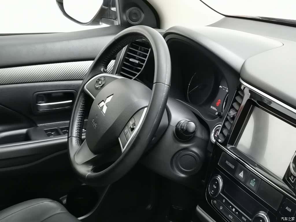 Mitsubishi Outlander, 2014 22